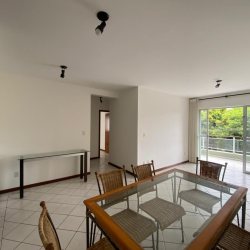 Apartamentos com 82m², 2 quartos, 1 suíte, 1 garagem, no bairro Pantanal em Florianópolis