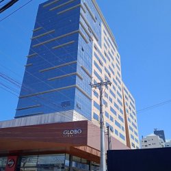 Sala com 26m², 1 garagem, no bairro Estreito em Florianópolis