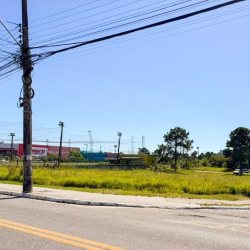 Terreno Comercial/Residencial com 3200m², no bairro São João Do Rio Vermelho em Florianópolis