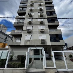 Apartamentos com 99m², 3 quartos (sendo 1 suíte), 1 garagem, no bairro Trindade em Florianópolis