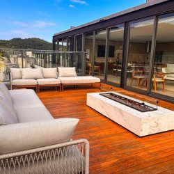 Apartamentos com 119m², 3 quartos (sendo 3 suítes), 2 garagens, no bairro Jurerê em Florianópolis