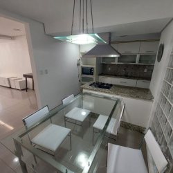 Apartamentos com 100m², 3 quartos, 1 garagem, no bairro Centro em Florianópolis