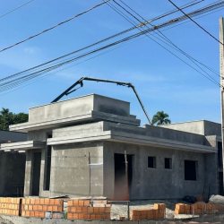 Casa Residencial com 75m², 2 quartos (sendo 1 suíte), 1 garagem, no bairro Forquilhas em São José