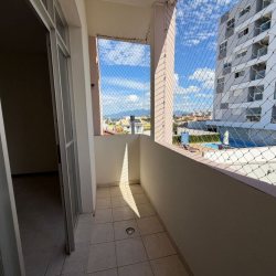 Apartamentos com 96m², 3 quartos (sendo 1 suíte), 1 garagem, no bairro Capoeiras em Florianópolis