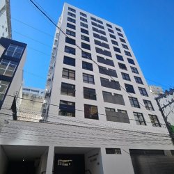 Sala com 32m², no bairro Centro em Florianópolis