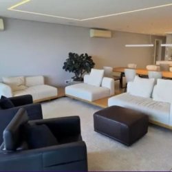 Apartamentos com 280m², 4 quartos (sendo 4 suítes), 4 garagens, no bairro Canasvieiras em Florianópolis