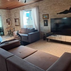 Cobertura com 107m², 2 quartos (sendo 2 suítes), 1 garagem, no bairro Ingleses do Rio Vermelho em Florianópolis