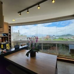 Apartamentos com 113m², 3 quartos (sendo 1 suíte), 2 garagens, no bairro João Paulo em Florianópolis