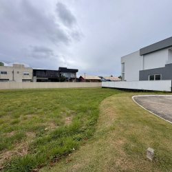 Terrenos Residenciais com 399m², no bairro Campeche em Florianópolis