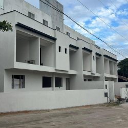 Casa Residencial com 105m², 2 quartos (sendo 2 suítes), 1 garagem, no bairro Ingleses em Floranópolis