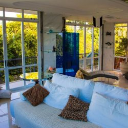 Casa Residencial com 650m², 5 quartos (sendo 2 suítes), 3 garagens, no bairro Cacupé em Florianópolis