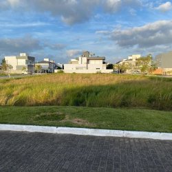 Terrenos Residenciais com 400m², no bairro Campeche em Florianópolis