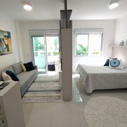 Studio Residencial com 34m², 1 quarto, 1 garagem, no bairro Lagoa da Conceição em Florianópolis