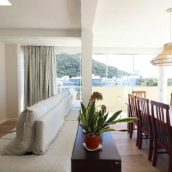 Cobertura com 165m², 4 quartos (sendo 2 suítes), 2 garagens, no bairro Ingleses em Florianópolis