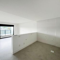 Studio Residencial com 49m², 1 quarto, 1 garagem, no bairro Monte Verde em Florianópolis
