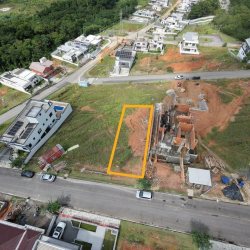Terreno Comercial/Residencial com 360m², no bairro Forquilhas em São José
