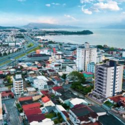 Apartamentos com 75m², 2 quartos, 1 suíte, 1 garagem, no bairro Barreiros em São José