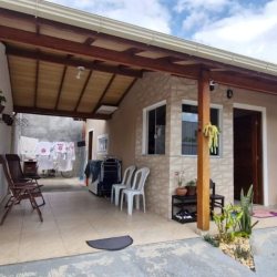 Casa Residencial com 70m², 2 quartos (sendo 1 suíte), 1 garagem, no bairro Ingleses em Florianópolis