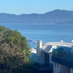 Apartamentos com 50m², 1 quarto, 1 garagem, no bairro Canasvieiras em Florianópolis