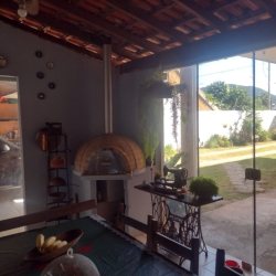 Casa Residencial com 140m², 5 quartos, 5 suítes, 3 garagens, no bairro São João Do Rio Vermelho em Florianópolis