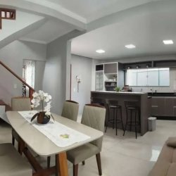 Casa Residencial com 143m², 3 quartos, 1 suíte, 1 garagem, no bairro Ingleses em Florianópolis