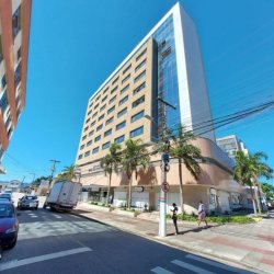 Sala com 38m², 1 garagem, no bairro Estreito em Florianópolis