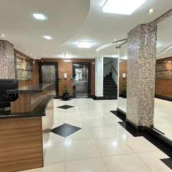 Sala com 40m², no bairro Centro em Florianópolis