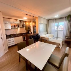 Apartamentos com 57m², 2 quartos, 1 garagem, no bairro Barreiros em São José