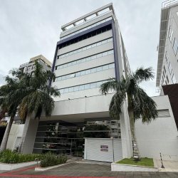 Sala com 29m², 1 garagem, no bairro Itacorubi em Florianópolis