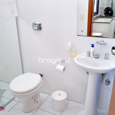 Apartamento com 200m², 3 quartos (sendo 3 suítes), 3 garagens, no bairro Balneário em Florianópolis