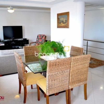 Apartamento com 200m², 3 quartos (sendo 3 suítes), 3 garagens, no bairro Balneário em Florianópolis
