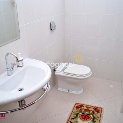 Apartamento com 200m², 3 quartos (sendo 3 suítes), 3 garagens, no bairro Balneário em Florianópolis