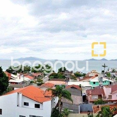 Apartamento com 200m², 3 quartos (sendo 3 suítes), 3 garagens, no bairro Balneário em Florianópolis
