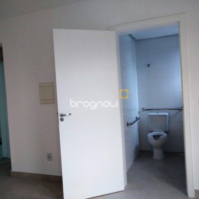 Sala com 36m², 1 garagem, no bairro Barreiros em São José