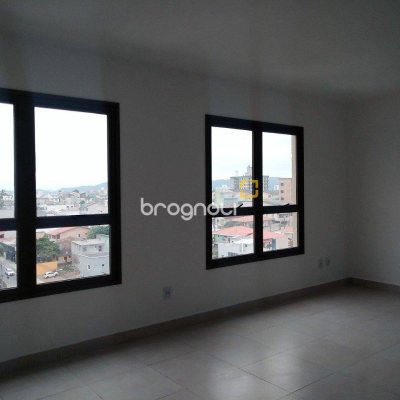 Sala com 36m², 1 garagem, no bairro Barreiros em São José