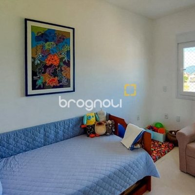 Apartamento com 100m², 2 quartos (sendo 1 suíte), 1 garagem, no bairro Campeche em Florianópolis