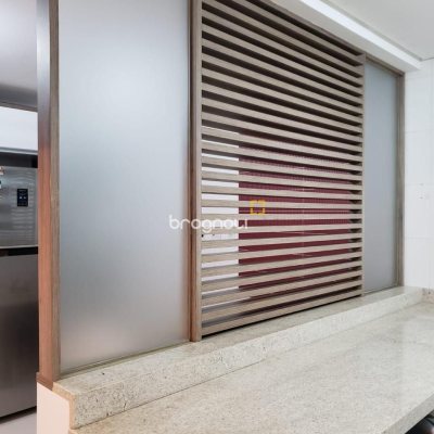 Apartamento com 120m², 3 quartos (sendo 1 suíte), 1 garagem, no bairro Estreito em Florianópolis