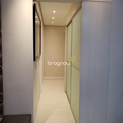 Apartamento com 120m², 3 quartos (sendo 1 suíte), 1 garagem, no bairro Estreito em Florianópolis