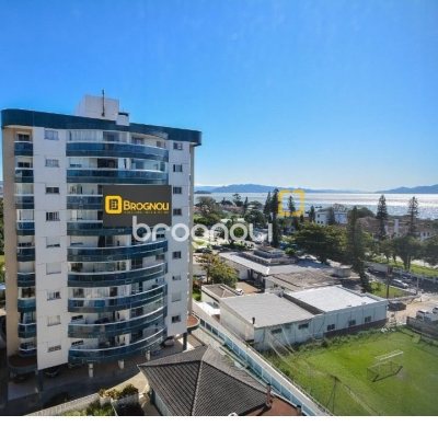 Apartamento com 120m², 3 quartos (sendo 1 suíte), 1 garagem, no bairro Estreito em Florianópolis
