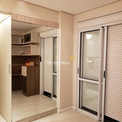 Apartamento com 120m², 3 quartos (sendo 1 suíte), 1 garagem, no bairro Estreito em Florianópolis