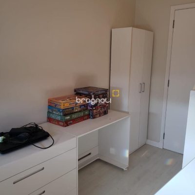 Apartamento com 120m², 3 quartos (sendo 1 suíte), 1 garagem, no bairro Estreito em Florianópolis