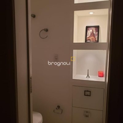 Apartamento com 120m², 3 quartos (sendo 1 suíte), 1 garagem, no bairro Estreito em Florianópolis