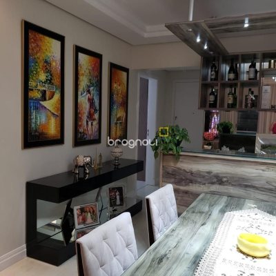 Apartamento com 120m², 3 quartos (sendo 1 suíte), 1 garagem, no bairro Estreito em Florianópolis