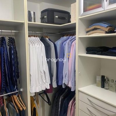 Apartamento com 128m², 3 quartos (sendo 1 suíte), 1 garagem, no bairro Campinas em São José