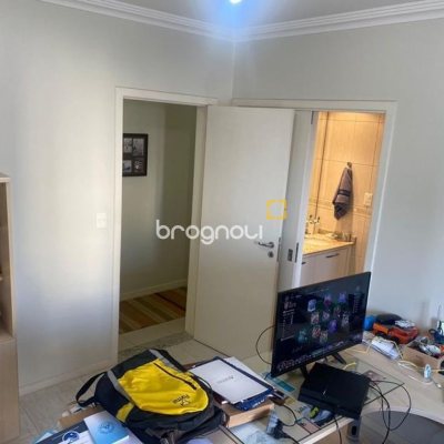 Apartamento com 128m², 3 quartos (sendo 1 suíte), 1 garagem, no bairro Campinas em São José