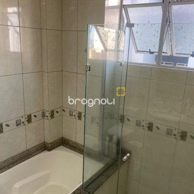 Apartamento com 128m², 3 quartos (sendo 1 suíte), 1 garagem, no bairro Campinas em São José