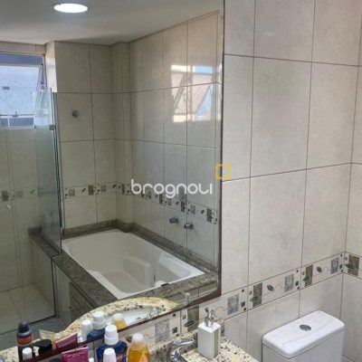 Apartamento com 128m², 3 quartos (sendo 1 suíte), 1 garagem, no bairro Campinas em São José