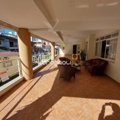 Apartamento com 128m², 3 quartos (sendo 1 suíte), 1 garagem, no bairro Campinas em São José
