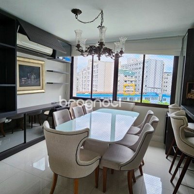 Apartamento com 146m², 4 quartos (sendo 1 suíte), 2 garagens, no bairro Centro em Florianópolis