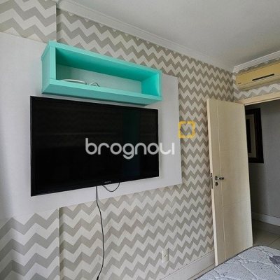 Apartamento com 146m², 4 quartos (sendo 1 suíte), 2 garagens, no bairro Centro em Florianópolis